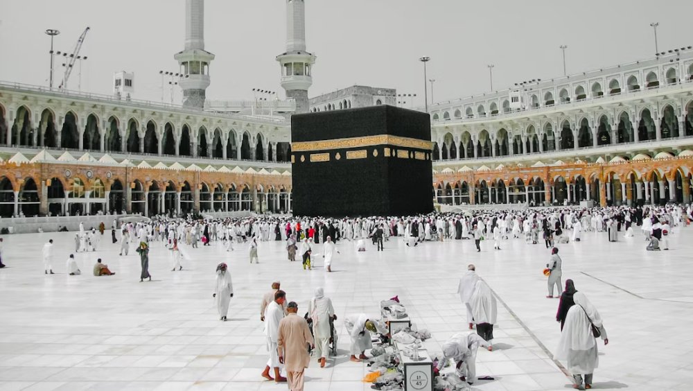Bahaya Overstay Visa Umroh 2026: Aturan Masa Tinggal, Sanksi Denda hingga Deportasi yang Wajib Diketahui Jamaah